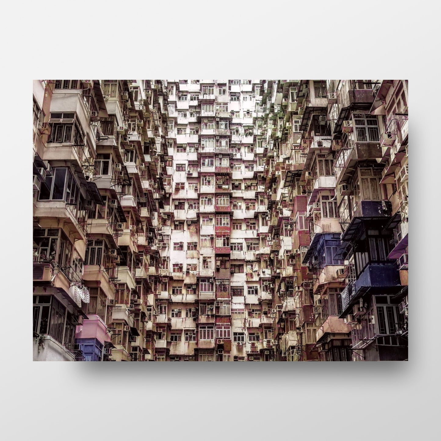 Immeuble d'appartements à Hong Kong Poster