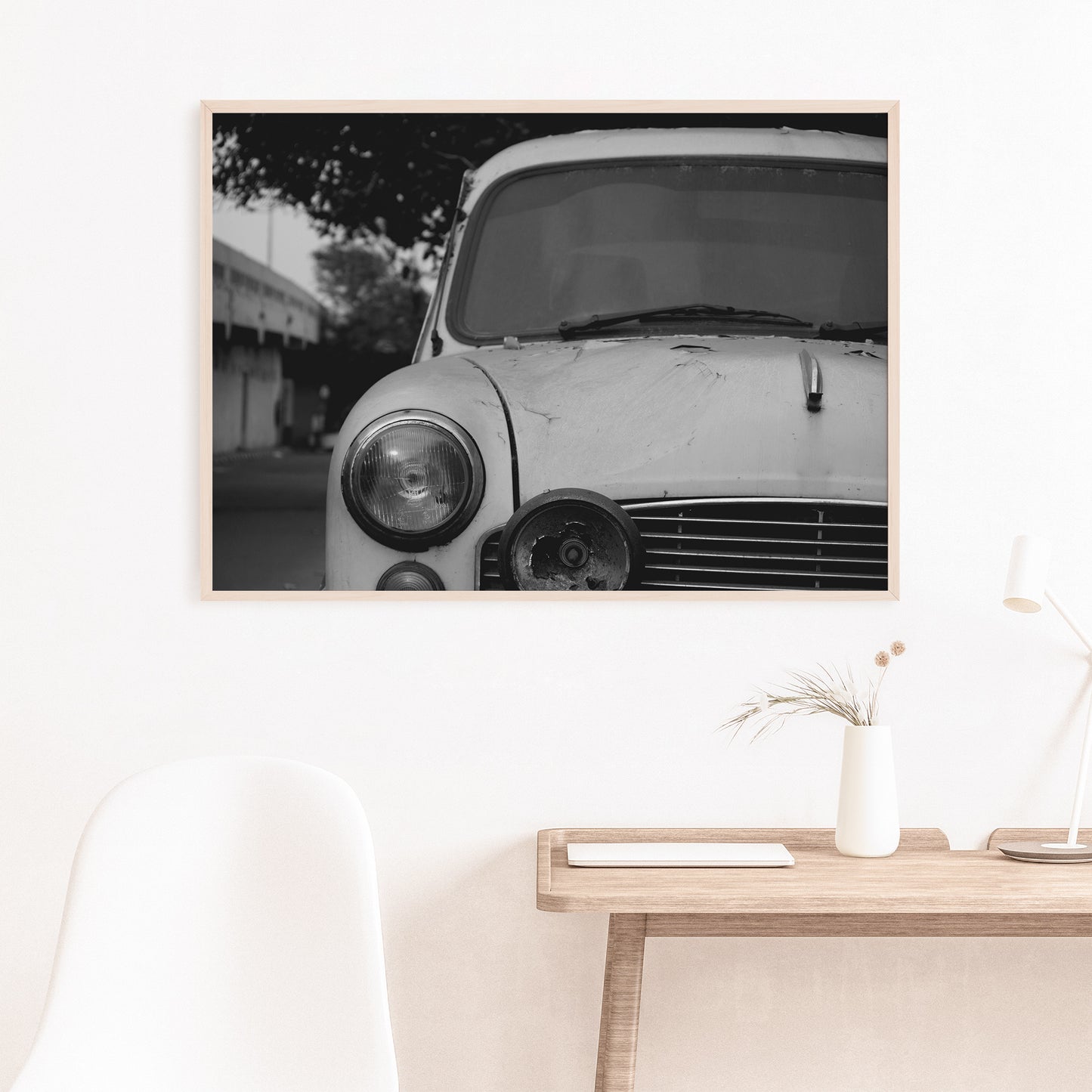 Voiture classique indienne "Ambassadeur" Poster