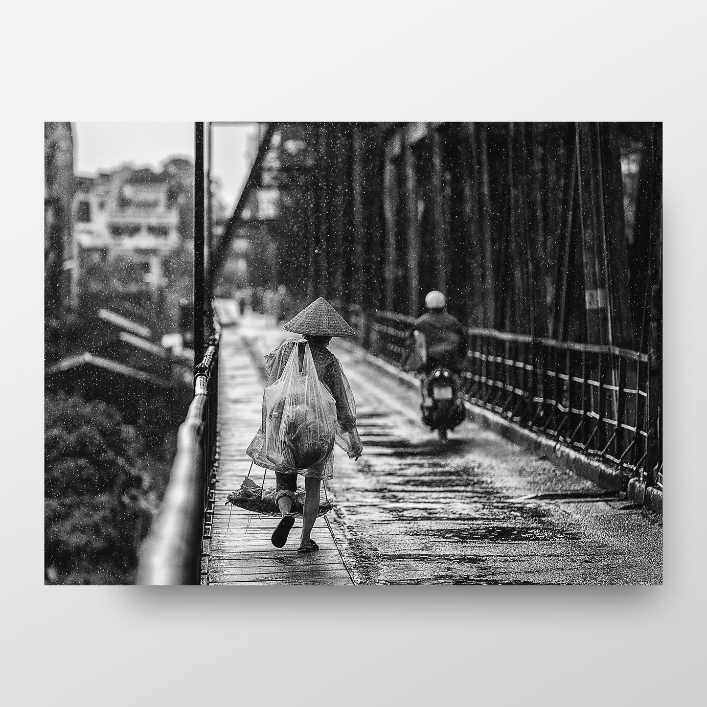 Photographie de rue au Vietnam sous la pluie